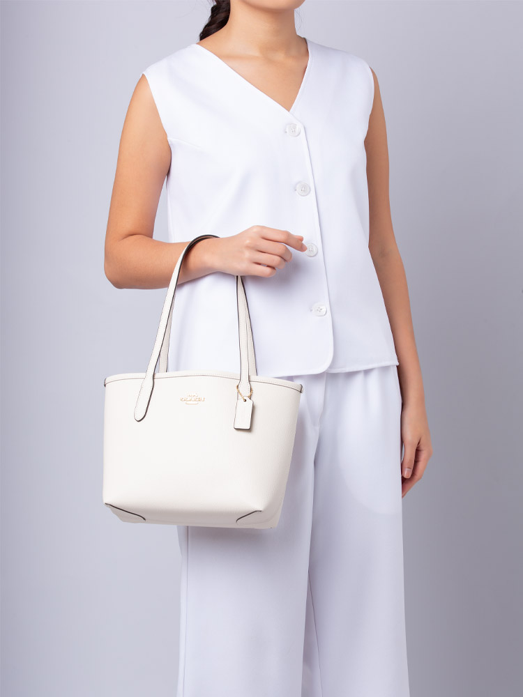 Coach city zip tote white online