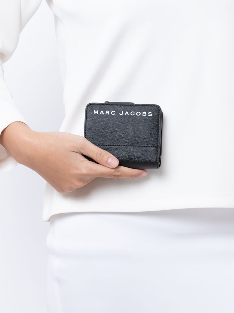 Marc jacobs saffiano best sale wallet