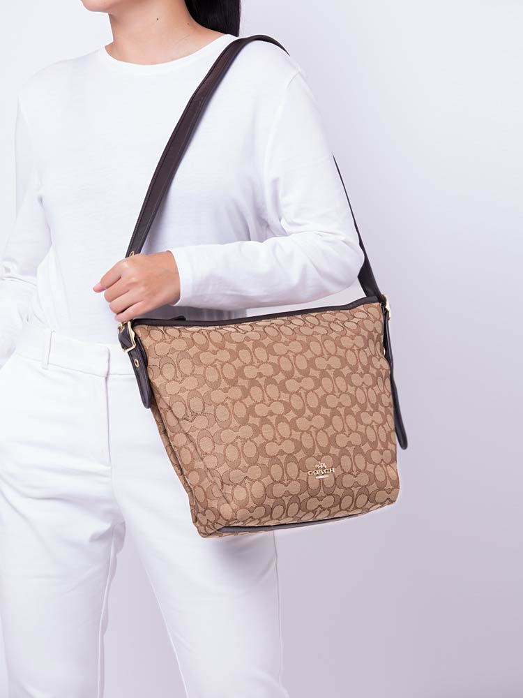 Tory Burch - T Monogram Jacquard Barrel Bag - Hazelnut – Zebit Preview