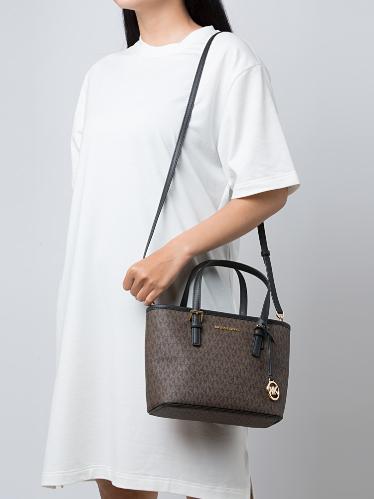 Michael kors jet set sales travel top zip tote