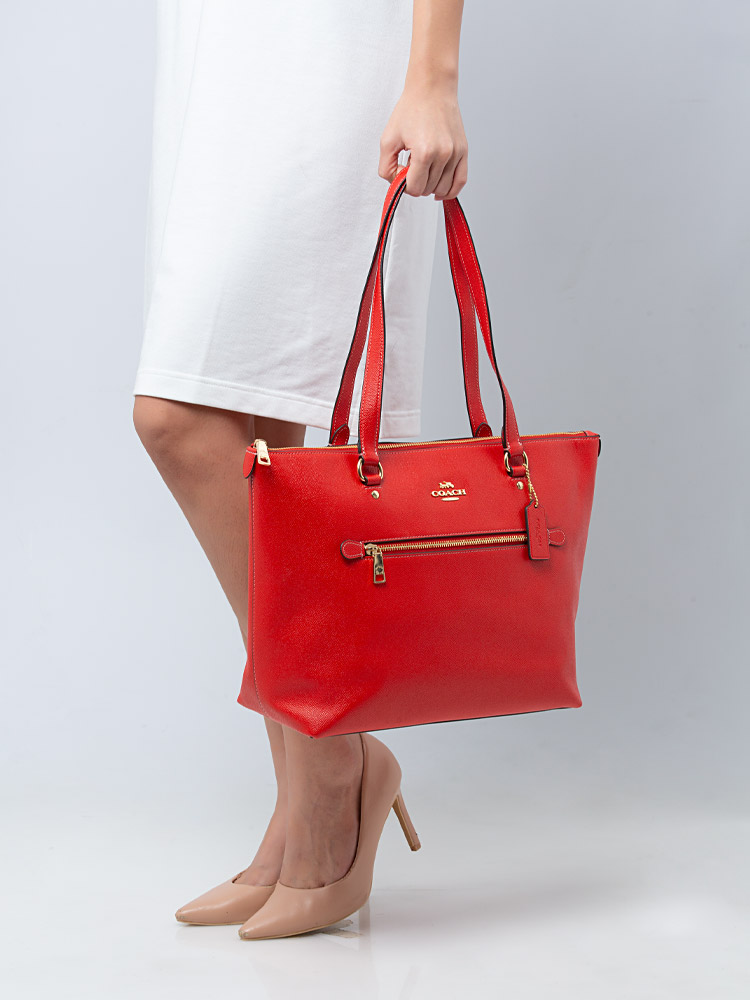 Coach gallery hotsell tote red