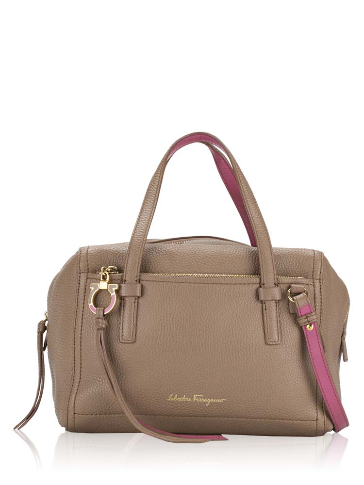 Salvatore ferragamo thea handbag 23cm store
