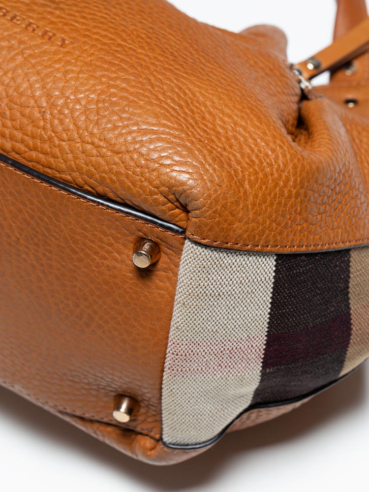 Burberry sales maidstone tote