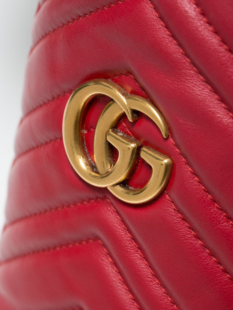 Gucci GG Marmont Matelasse Mini Bucket Bag Red