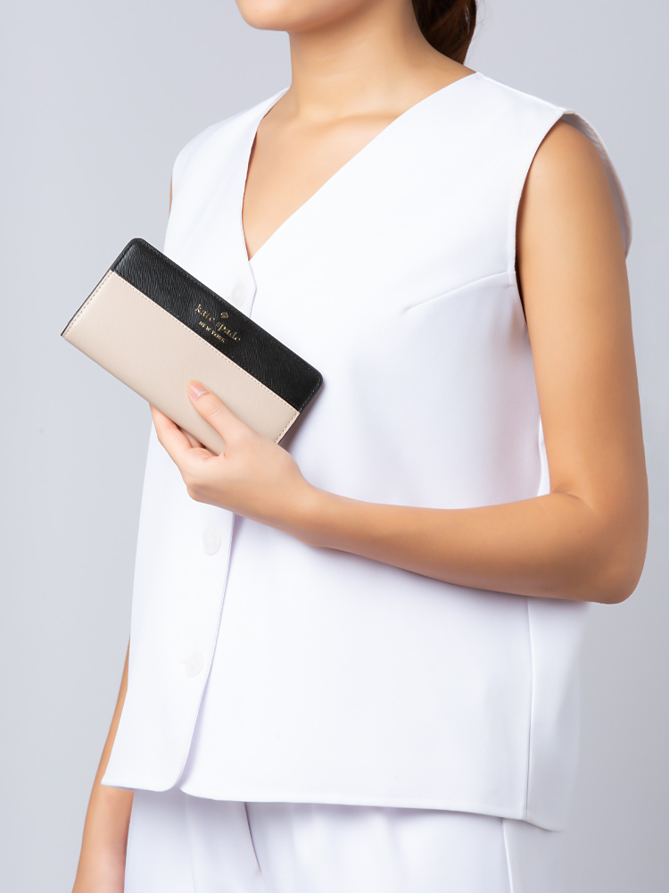 Stacy large slim bifold wallet outlet