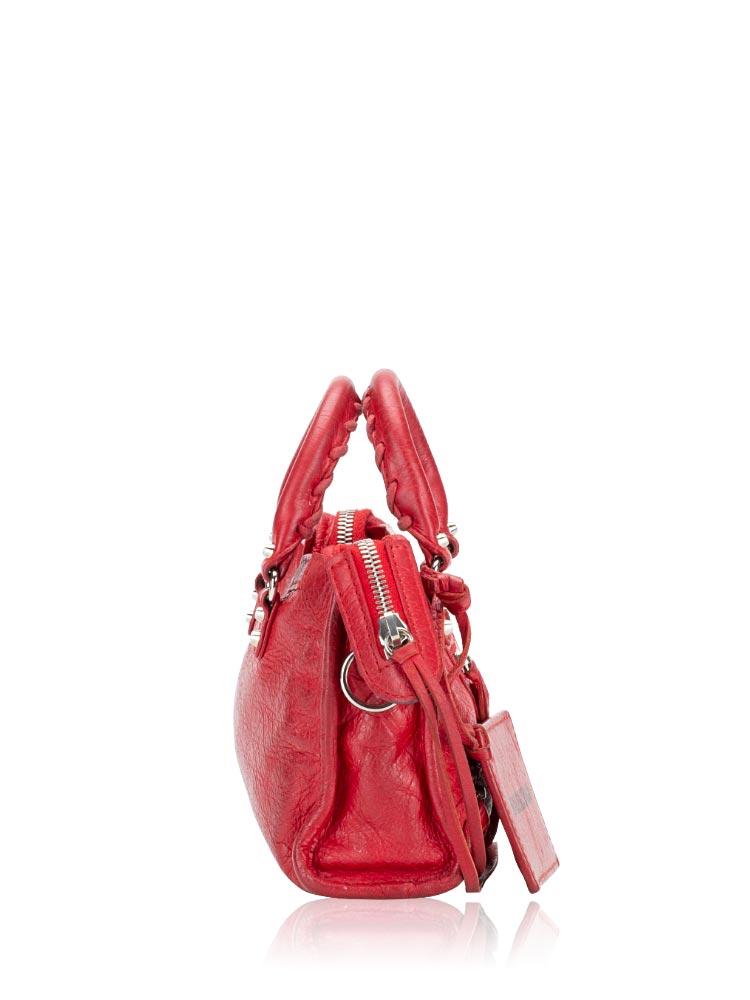 Balenciaga classic sales logo strap