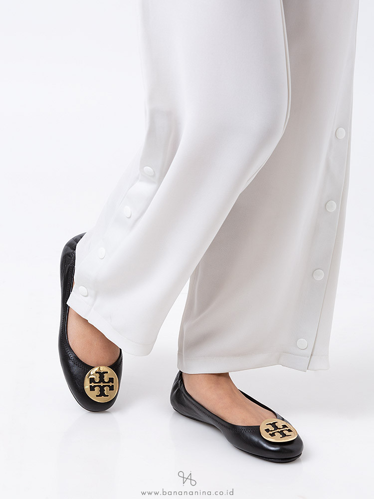 Tory burch minnie 2025 travel thong sandal