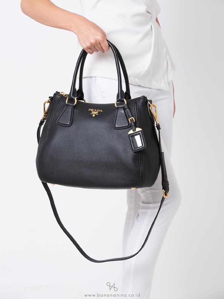 PRADA 1BC032 Vitello Phoenix Leather Tote Nero Black