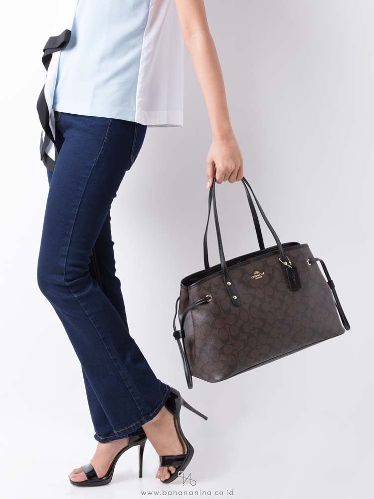 COACH 57842 Signature Drawstring Carryall Brown Black