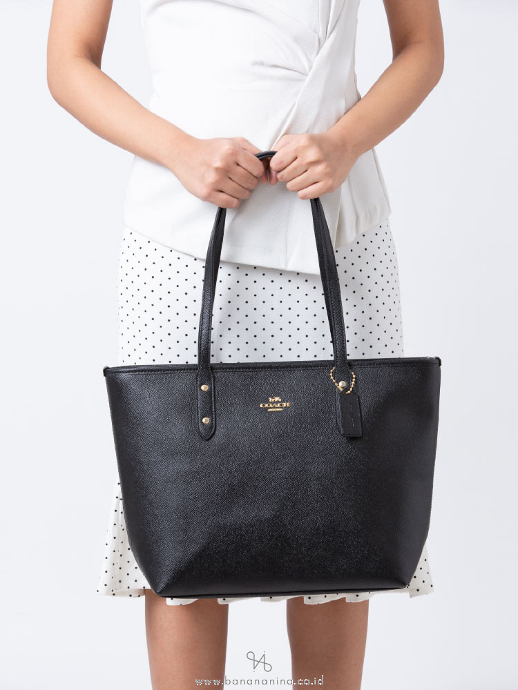 coach crossgrain city zip tote