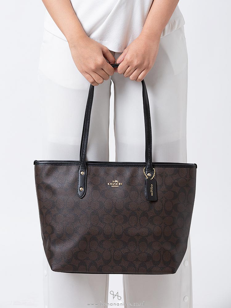 Coach Signature City Zip Tote 2024 jacksonvillechristianacademy