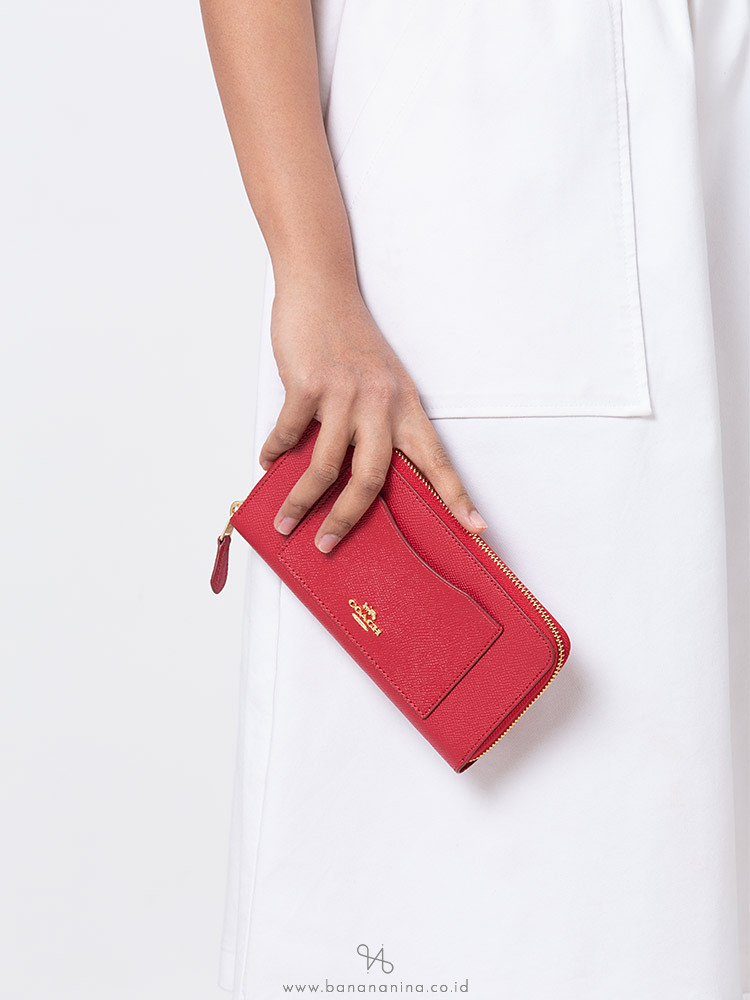 COACH 54007 Crossgrain Leather Zip Wallet True Red