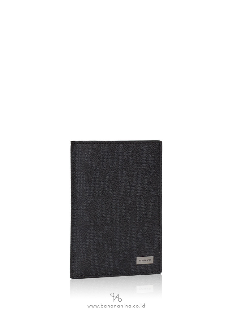MICHAEL KORS Men Jet Set Signature Passport Holder Black