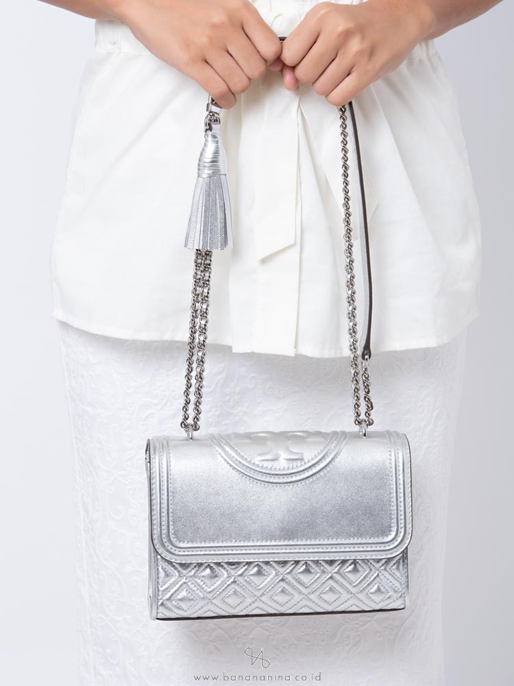 Tory burch clearance fleming silver maple