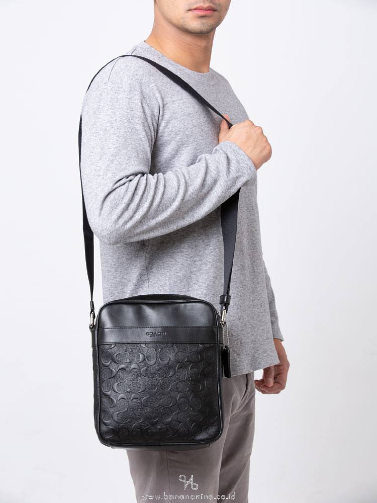 COACH Men 11741 Signature Crossgrain Embossed Flight Bag Black