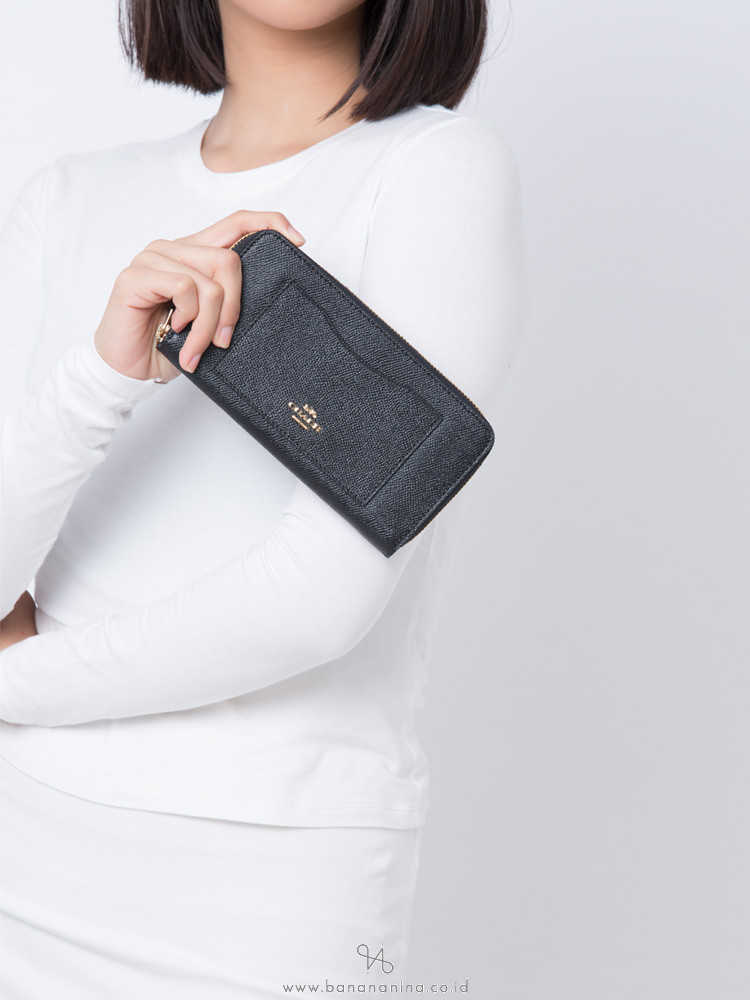 COACH 54007 Crossgrain Leather Zip Wallet Black