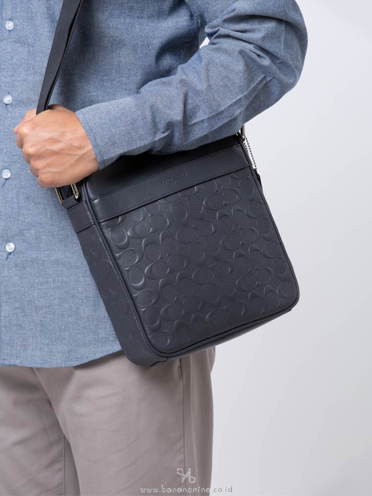 COACH Men 11741 Signature Crossgrain Embossed Flight Bag Midnight