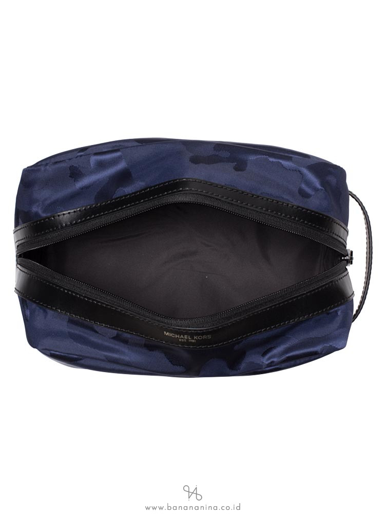 michael kors toiletry bag