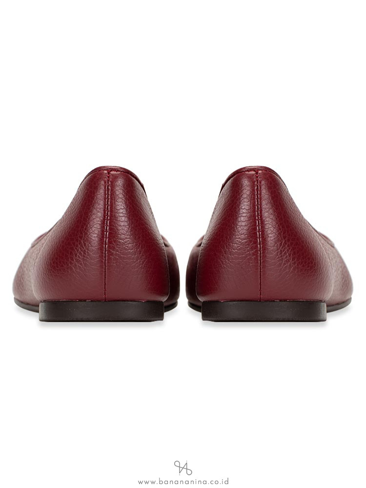 TORY BURCH Claire Tumbled Leather Flats Red Agate Sz 7