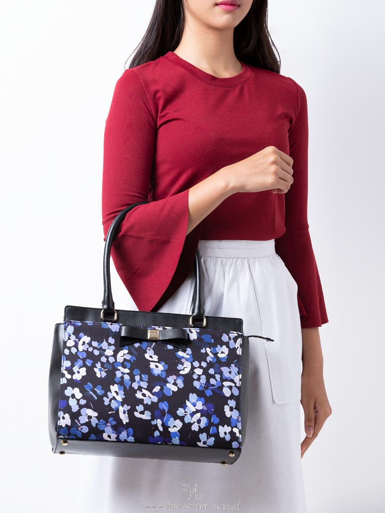 KATE SPADE Montford Park Floral Jovie Scattered Hydrangea
