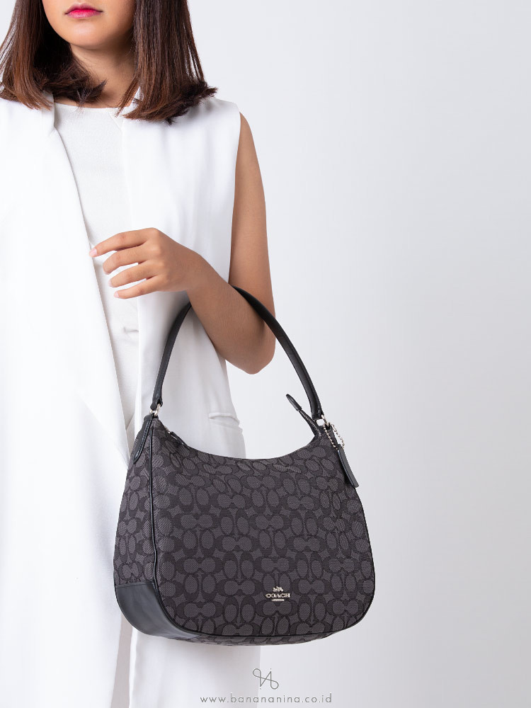 COACH 29959 Outline Signature Zip Shoulder Bag Black Smoke