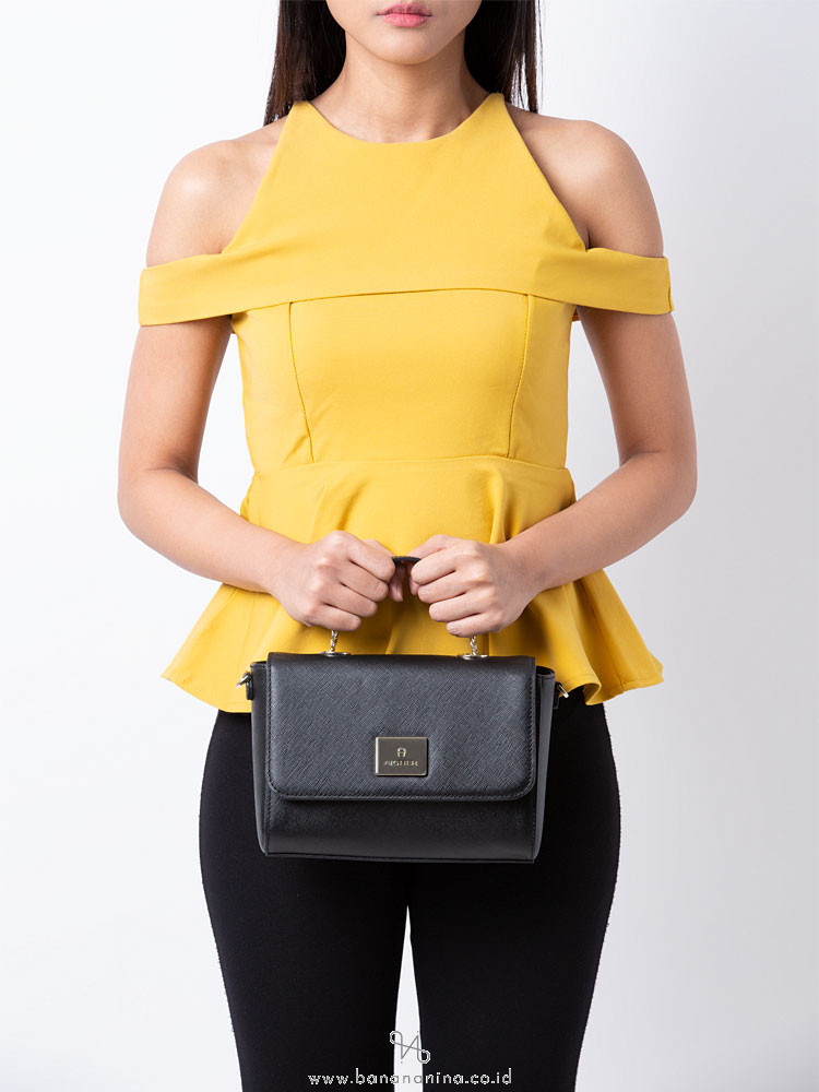 AIGNER Saffiano Flap Crossbody Black