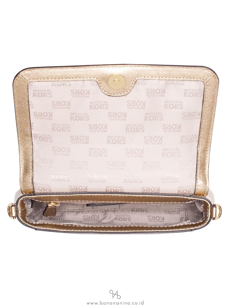MICHAEL KORS Jet Set Item Medium Saffiano Pouchette Crossbody Pale Gold