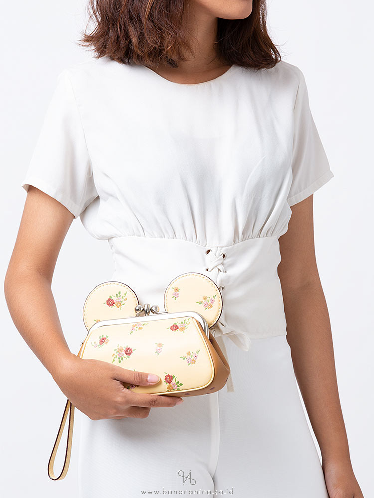 COACH 29360 Minnie Ear Wristlet Vanilla Multi