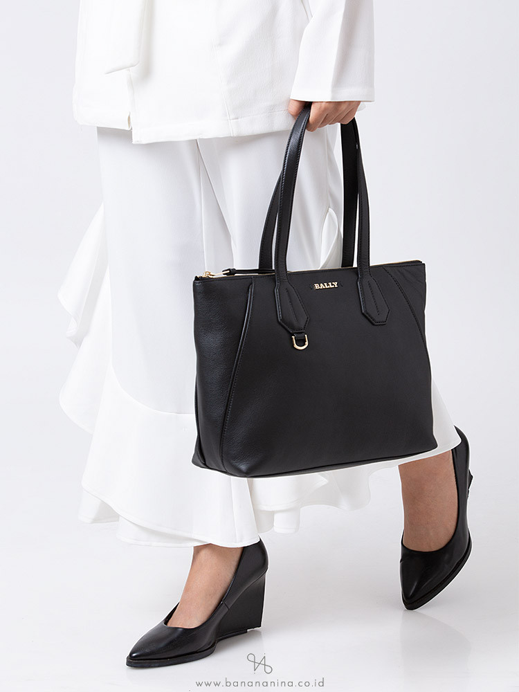 BALLY Calibri Leather Tote Black