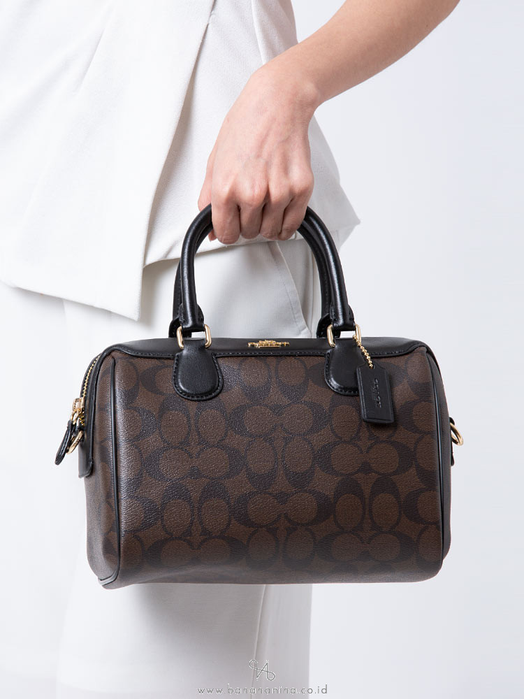 COACH 32203 Signature Mini Bennett Satchel Brown Black