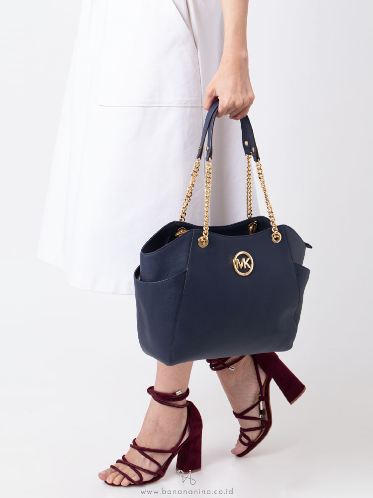 MICHAEL KORS Jet Set Travel Saffiano Large Chain Shoulder Tote Navy
