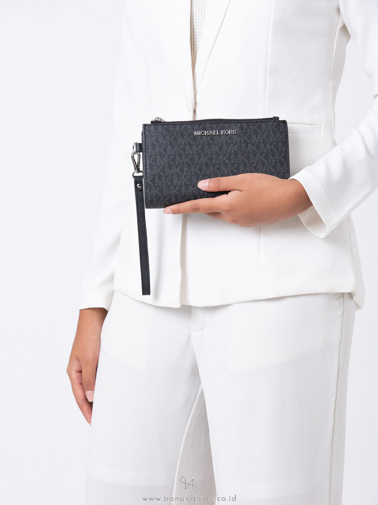 MICHAEL KORS Jet Set Monogram Double Zip Wristlet Black