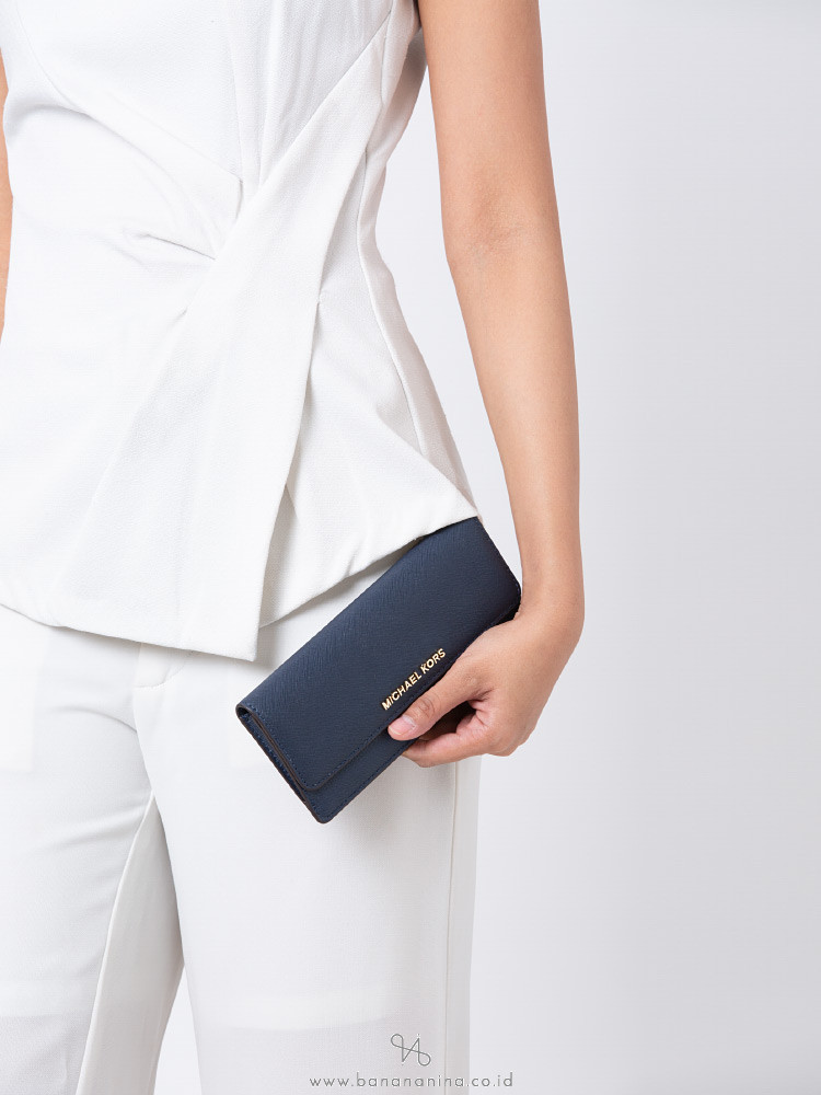MICHAEL KORS Jet Set Saffiano Slim Flat Wallet Navy