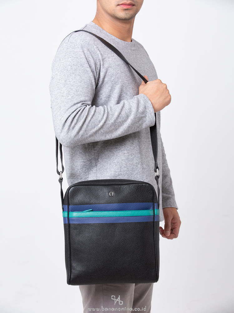 AIGNER Men Neo Shoulder Bag Black