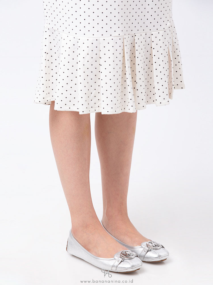 MICHAEL KORS Fulton Leather Flats Silver Sz 7.5