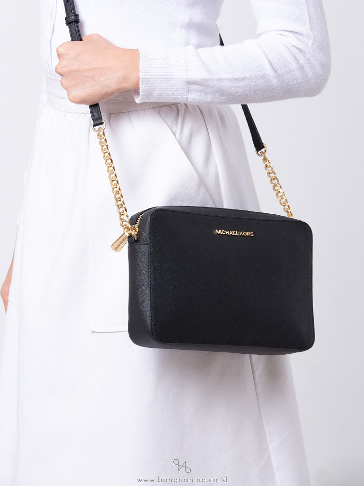 MK jet set crossbody black