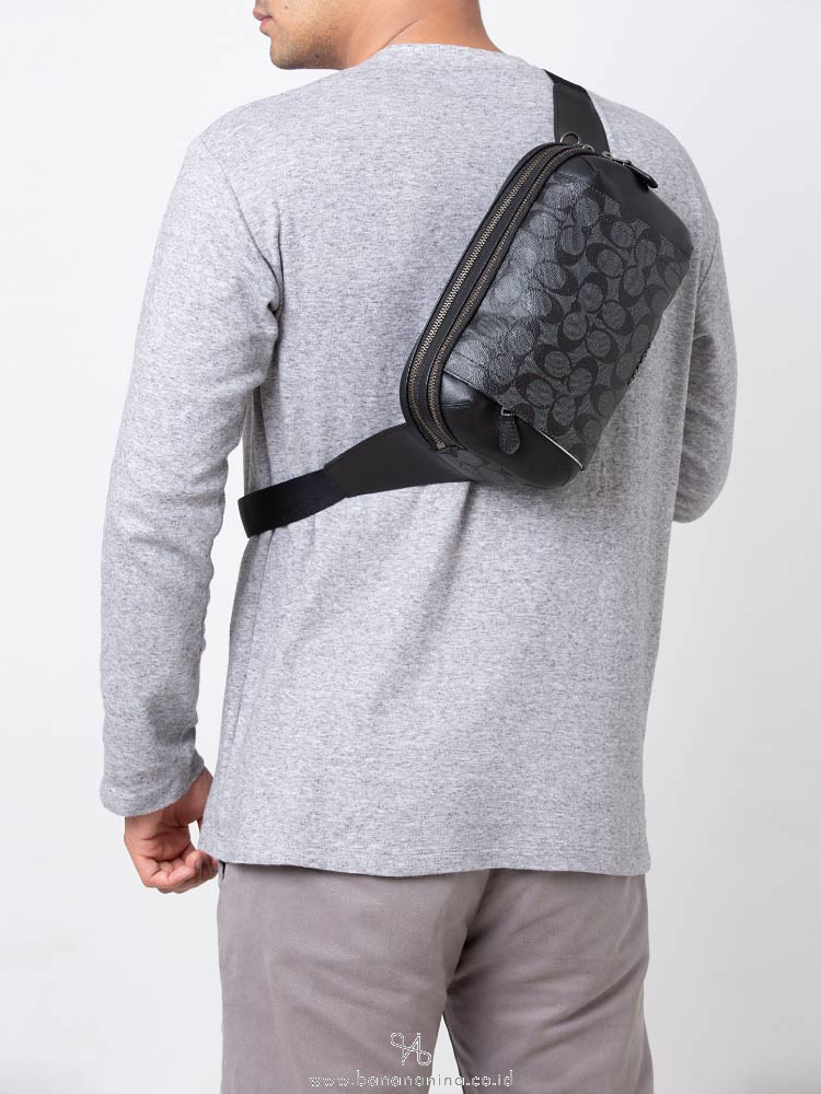 coach graham utility bag