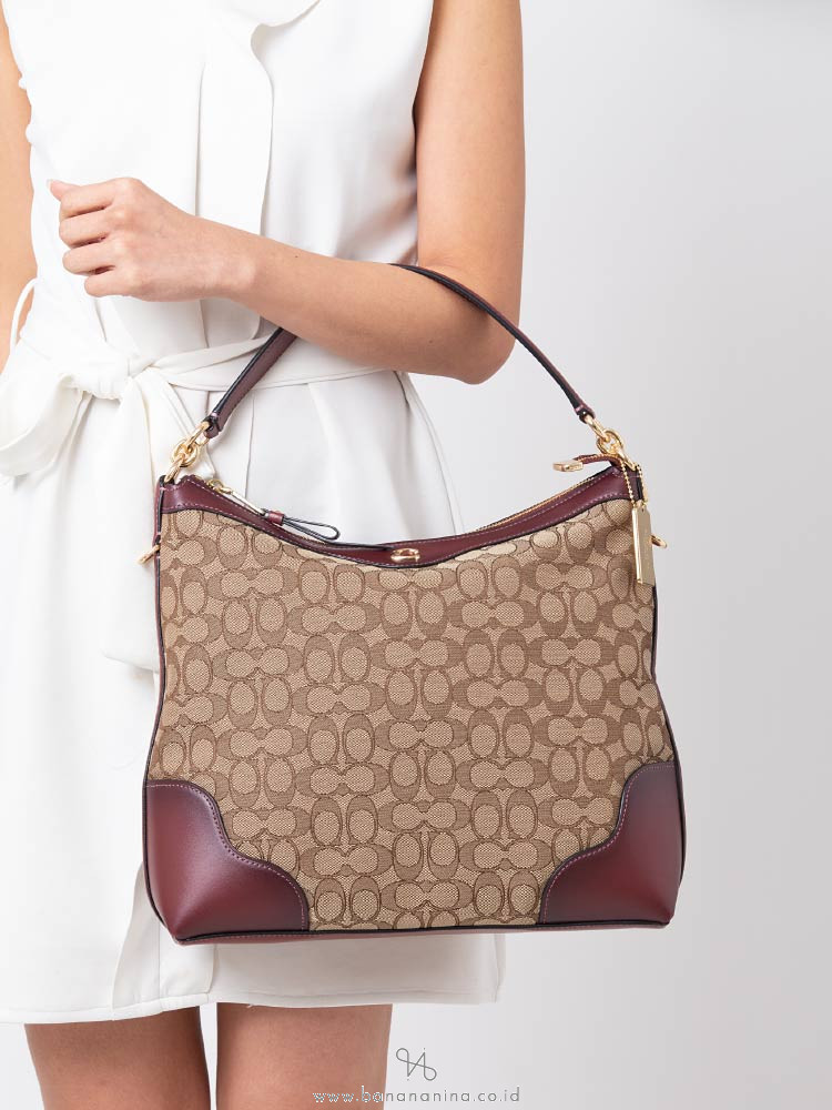 COACH 34824 Signature Jacquard Ivie Hobo Khaki Wine