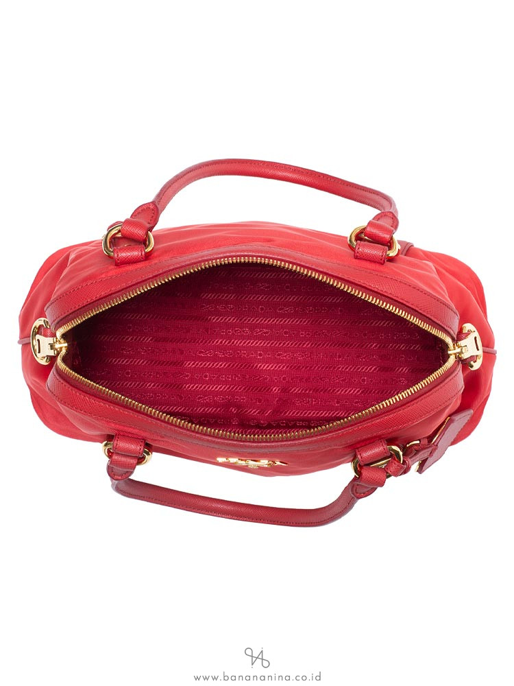 PRADA 1BB013 Tessuto Saffiano Satchel Rosso