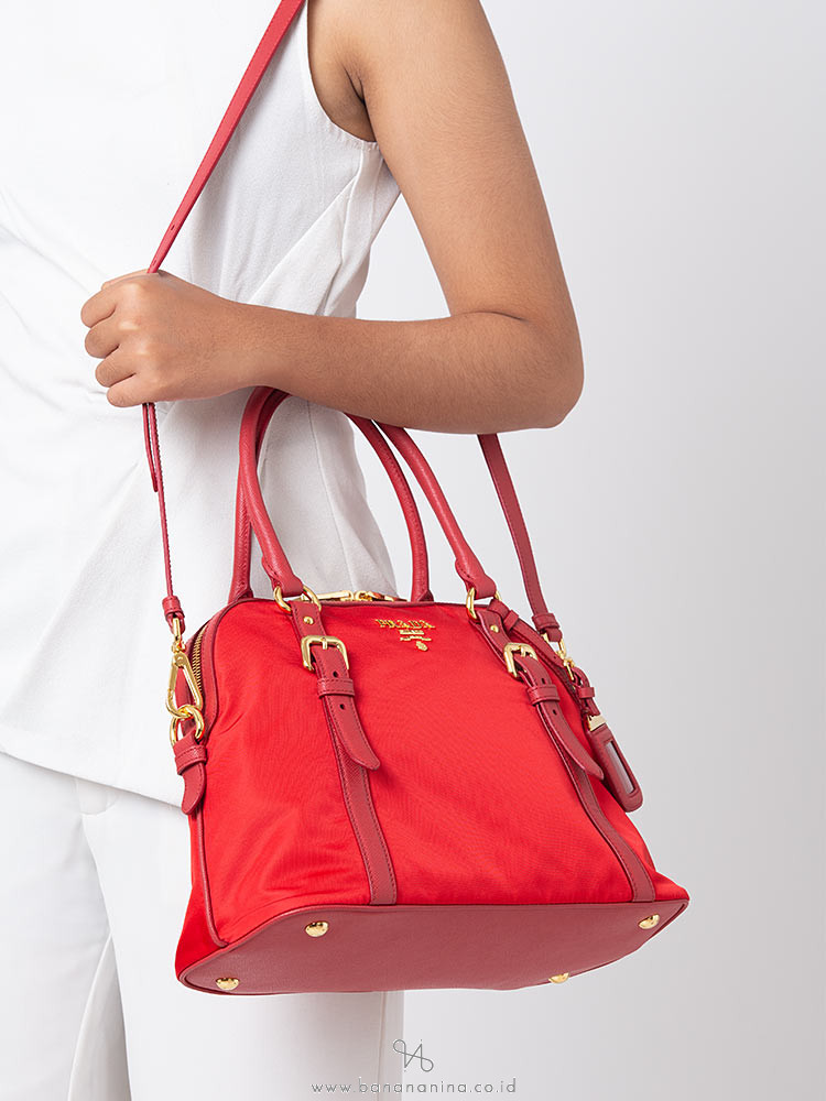PRADA 1BB013 Tessuto Saffiano Satchel Rosso