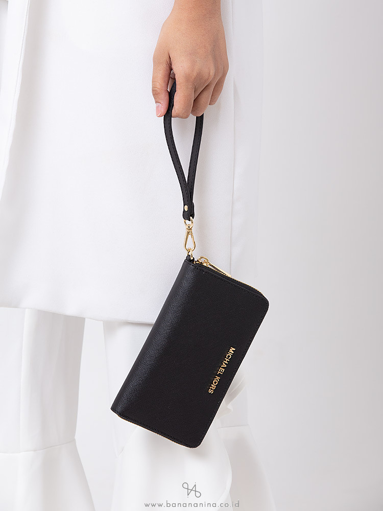 MICHAEL KORS Jet Set Multifunction Phone Wallet Black
