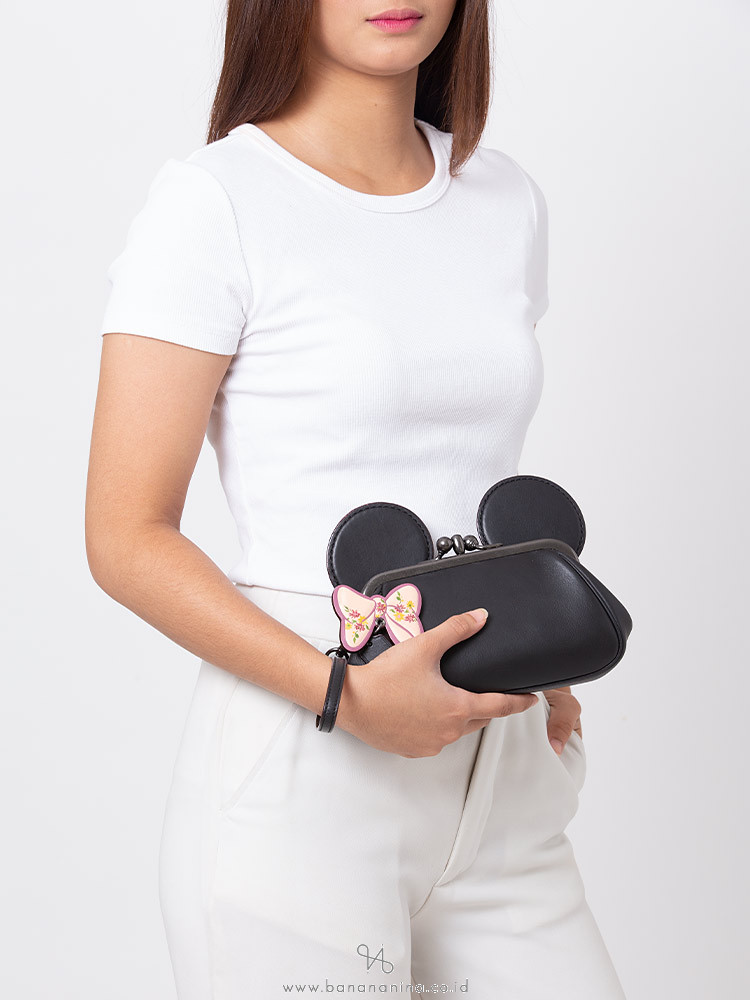 COACH 30212 Minnie Leather Kisslock Clutch Black