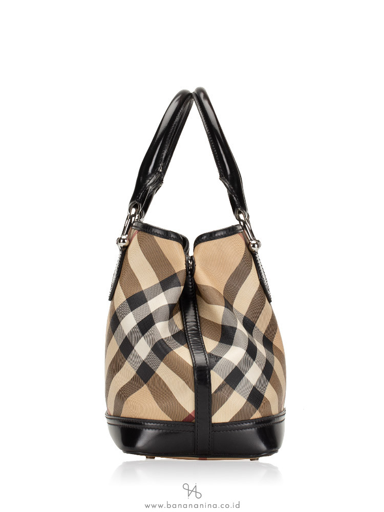 nova check burberry bag