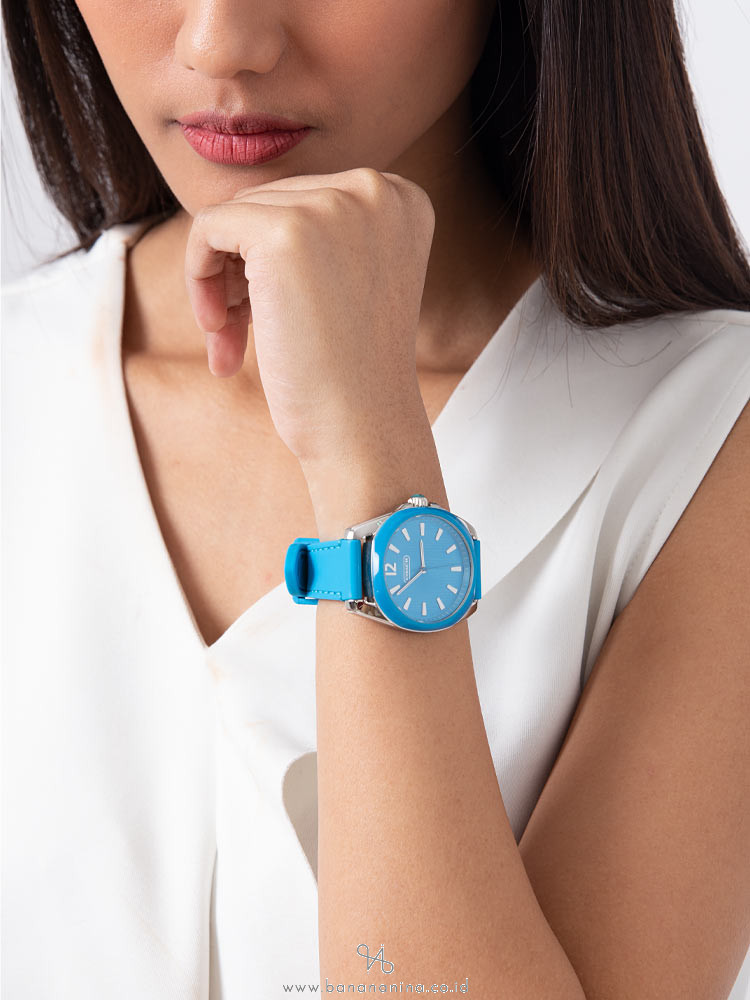 COACH 14501922 Teagan Rubber Strap Blue