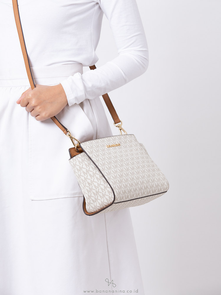 Michael kors selma sales vanilla