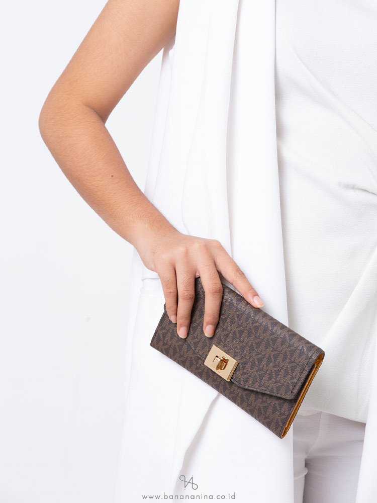 MICHAEL KORS Cassie Monogram Large Trifold Brown Marigold