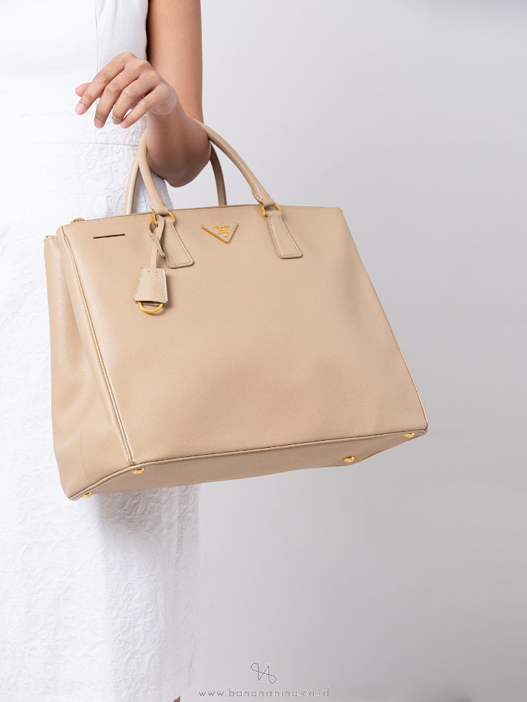 Prada bn1802 clearance