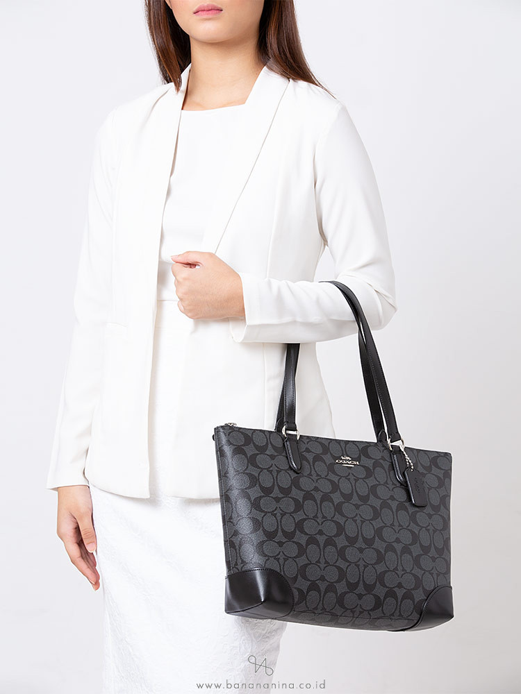 COACH 29208 Signature Zip Tote Black Smoke