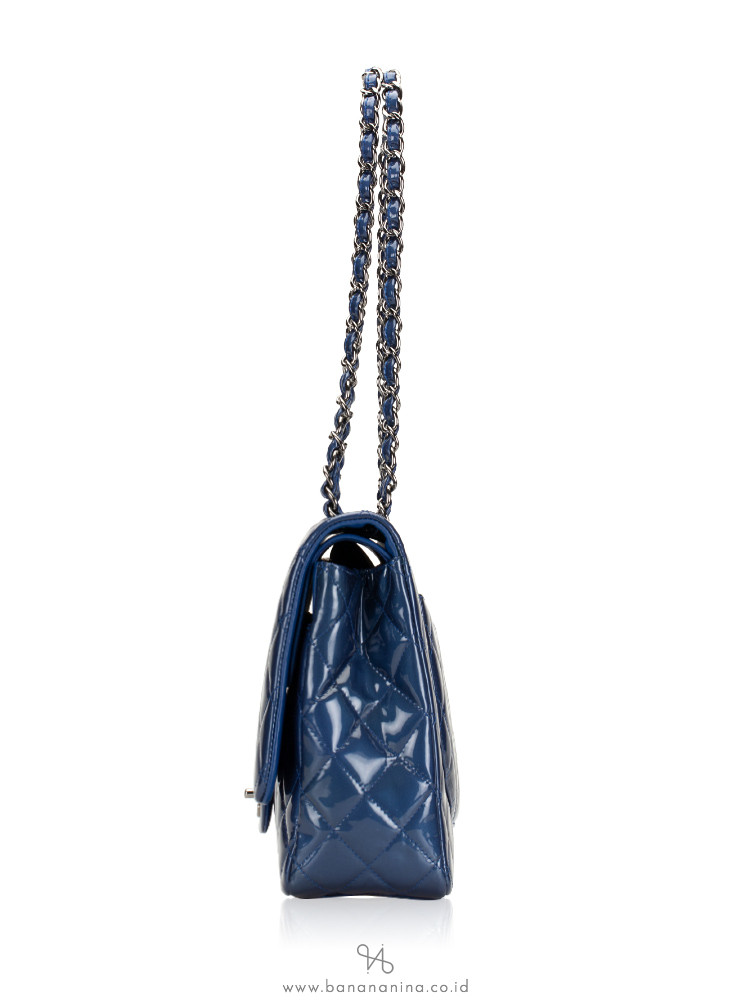 CHANEL Patent Leather Maxi Classic Double Flap Blue
