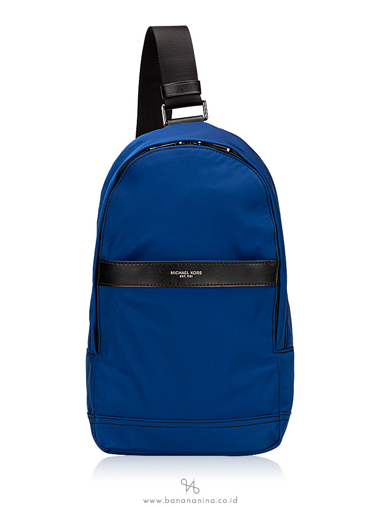 MICHAEL KORS Men Kent Nylon Sling Pack Marine